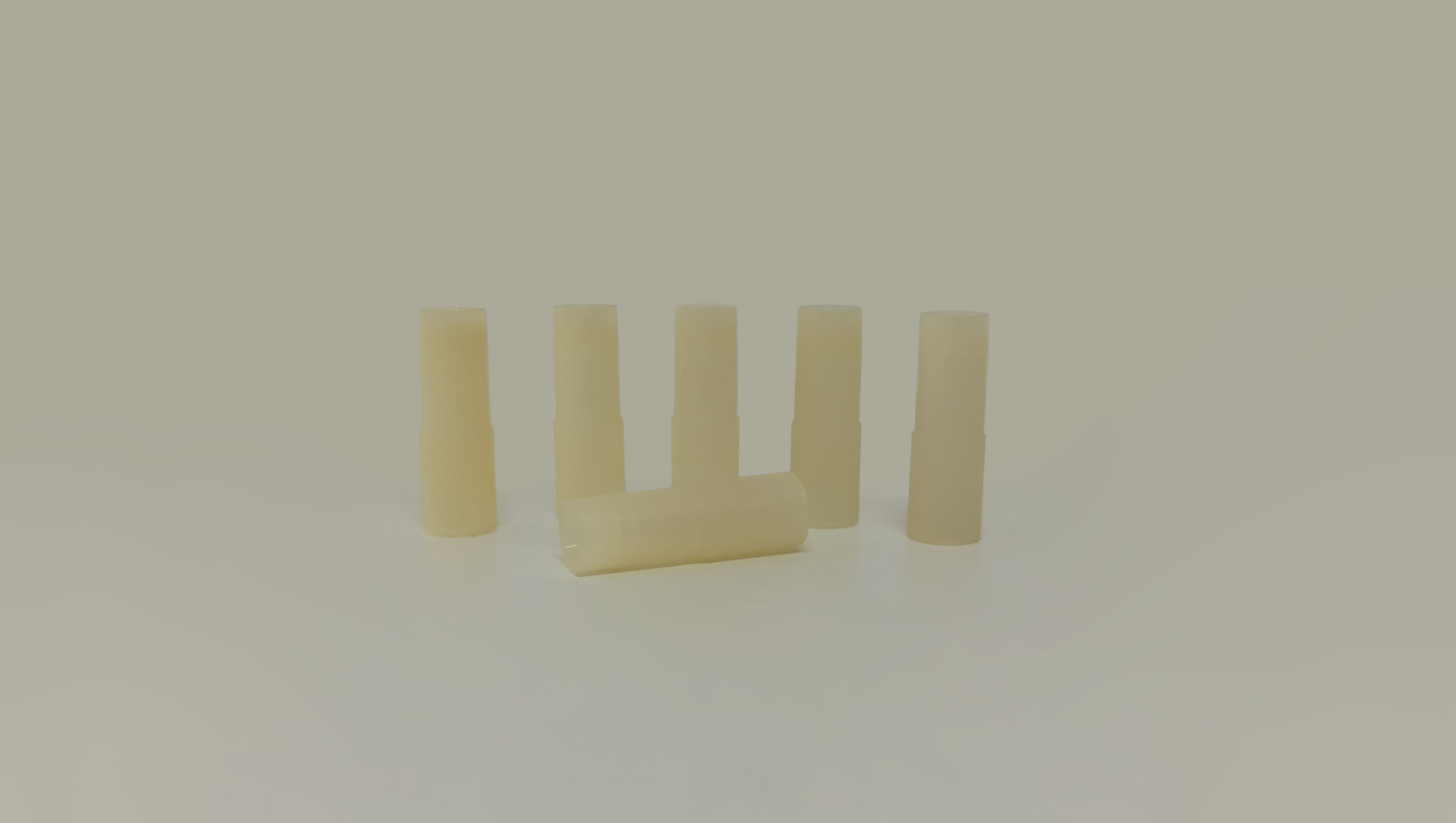 INSULATOR BUSHING