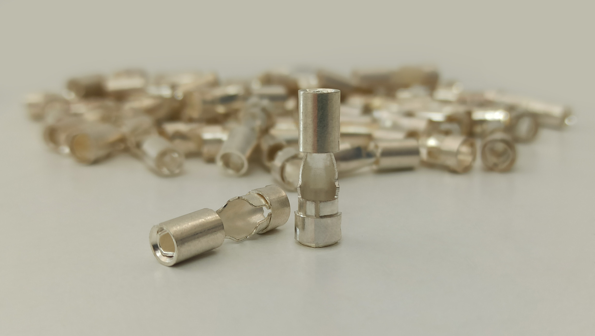16 AWG CRIMPED FEMALE TERMINAL,8338564
