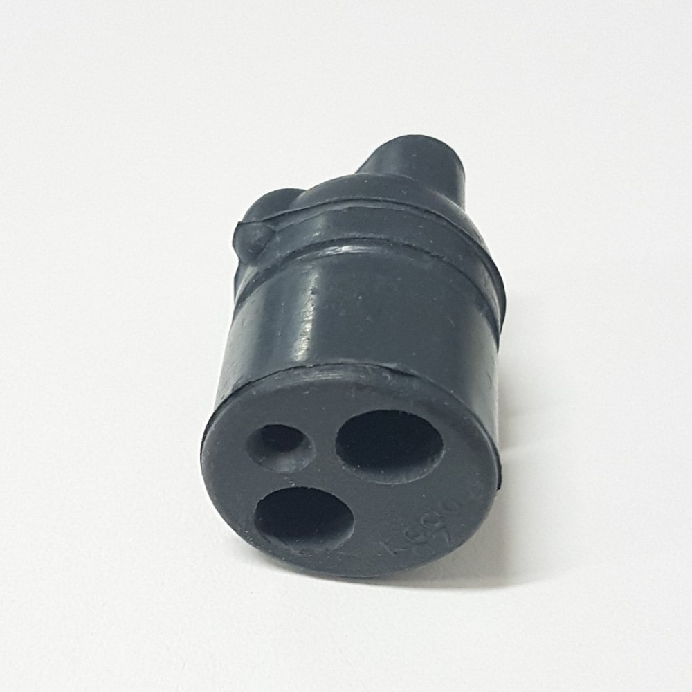 DOUBLE CONTACT RUBBER SOCKET